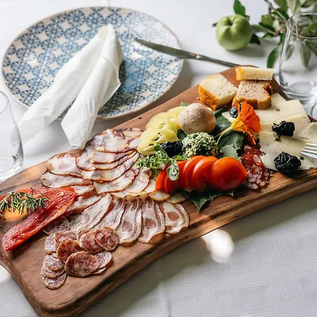 Гостевой дом Pomona Relaxing Nature Рогашка Слатина