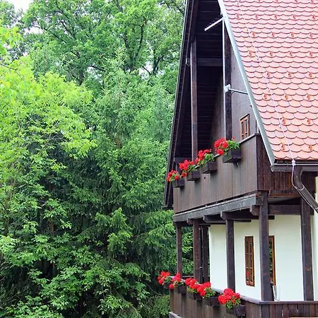 Pomona Relaxing Nature Гостевой дом 4*