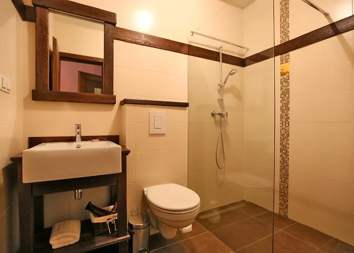 Πανσιόν Pomona Relaxing Nature 4*